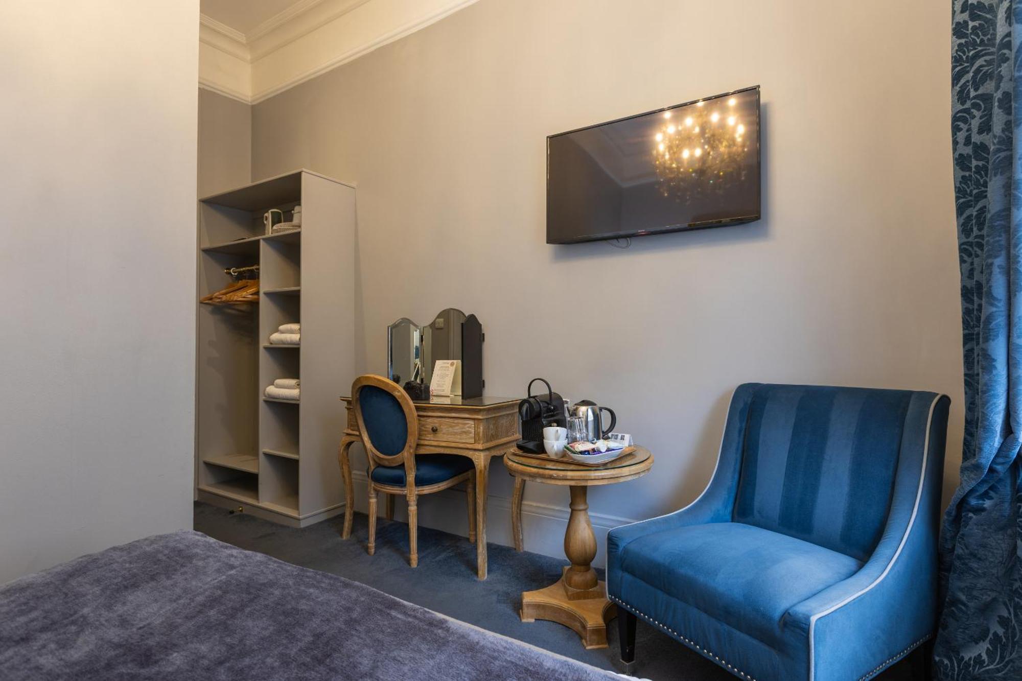 Hotel Blue Boar 3*